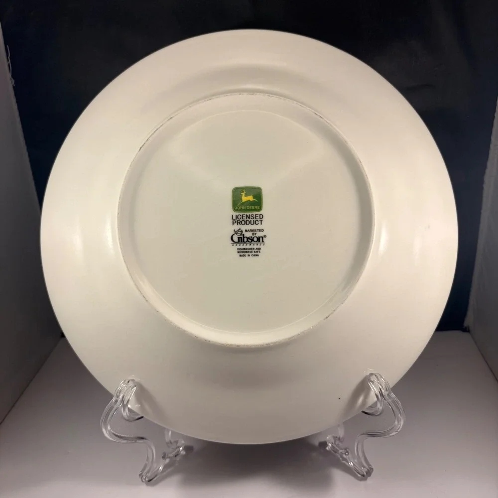 John Deere Gibson Dinner Plate Nothing Runs Like a Deere Tractor 11 Inch